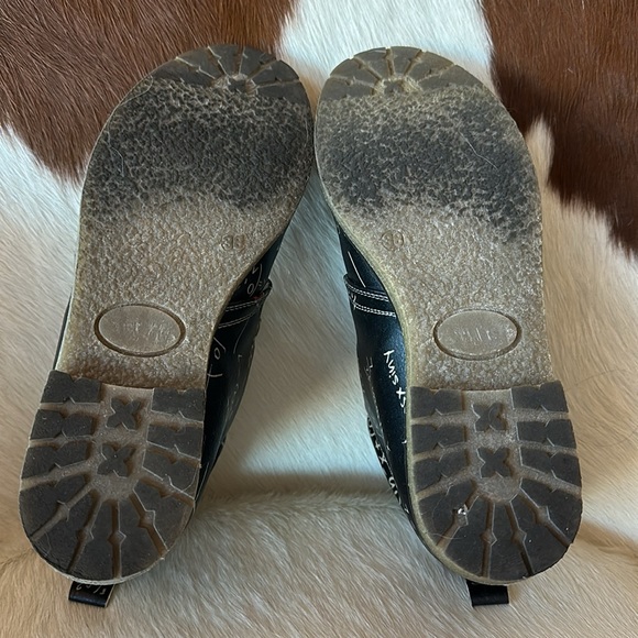 Very cute math cat 🐈 shoes size 6 or 6.5 check photos unique find - Picture 7 of 12